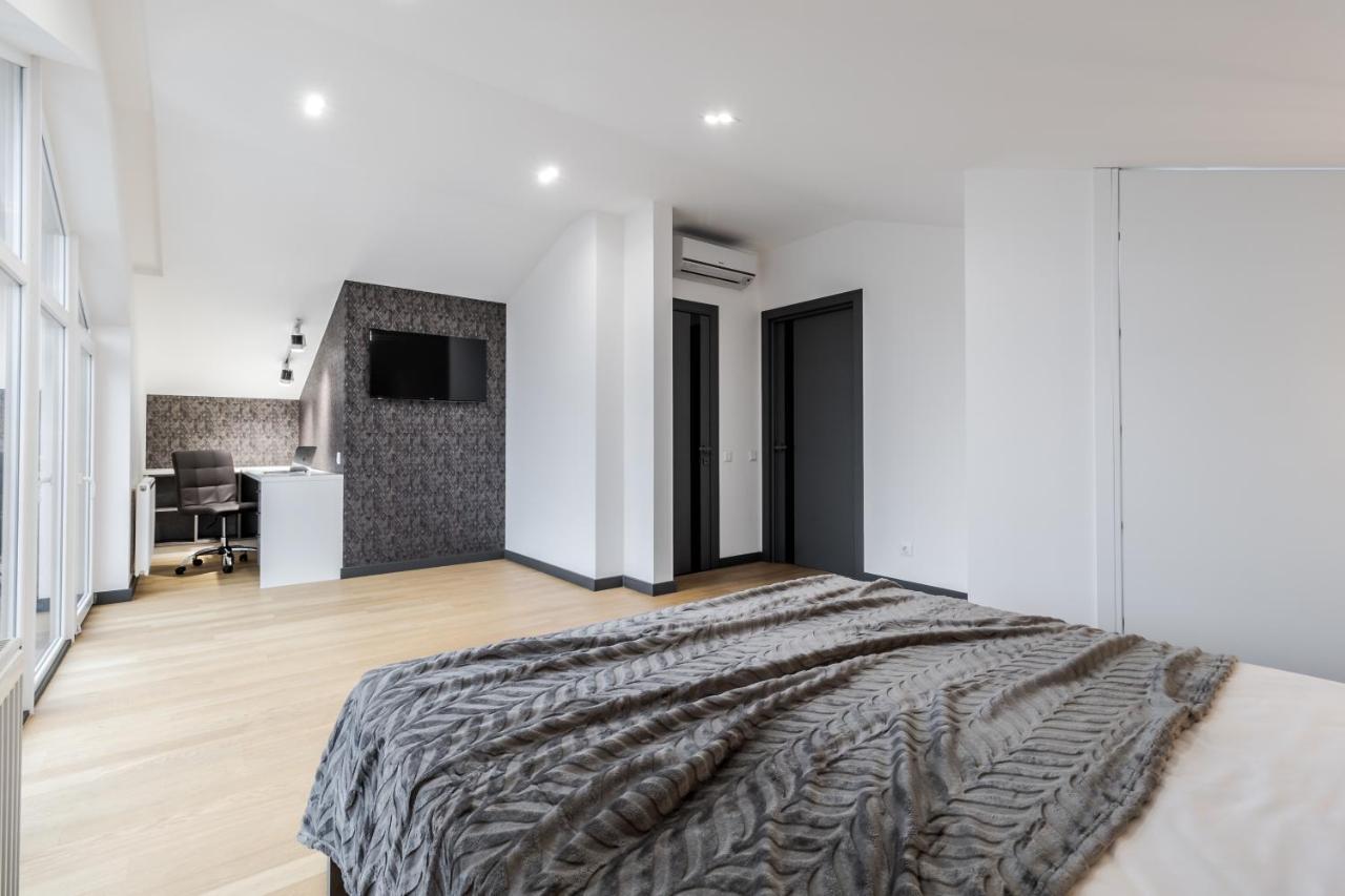 Inshiapartments On Hazova Str 5 ลวีฟ ภายนอก รูปภาพ